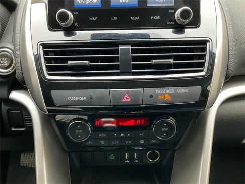 Used 2024 Mitsubishi Eclipse Cross SE image 23