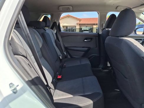Used 2023 Nissan Rogue SV AWD/4WD image 27