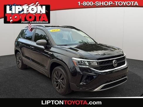 Used 2022 Volkswagen Taos S FWD image 1