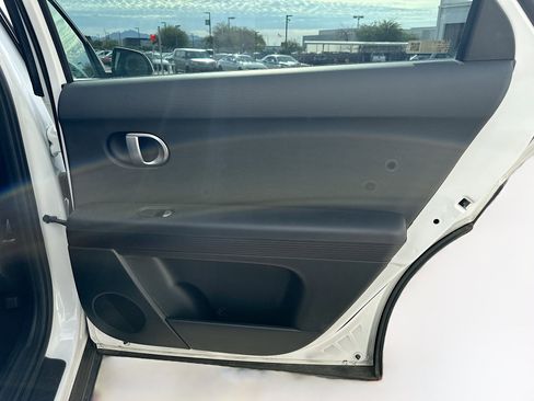 Used 2024 Hyundai Ioniq 5 SEL image 31