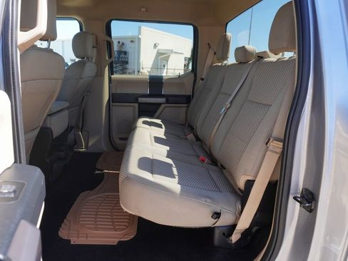 Used 2020 Ford F150 XLT image 17