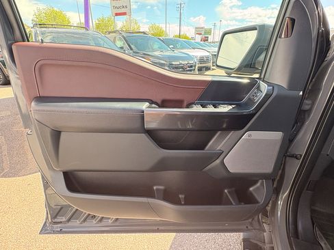 Used 2021 Ford F150 Lariat w/ Equipment Group 502A High AWD/4WD image 14