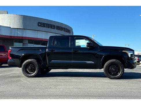 Used 2025 Toyota Tundra Platinum image 3