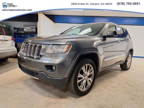 Used 2013 Jeep Grand Cherokee Overland w/ Advance Technology Group image 35
