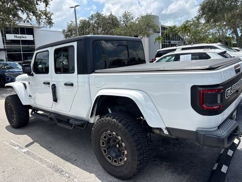 Used 2022 Jeep Gladiator Sport AWD/4WD image 2