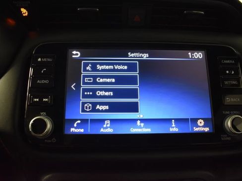 Used 2024 Nissan Kicks SR w/ SR Premium Package FWD image 22