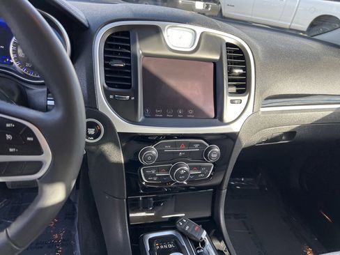 Certified 2023 Chrysler 300 Touring image 18