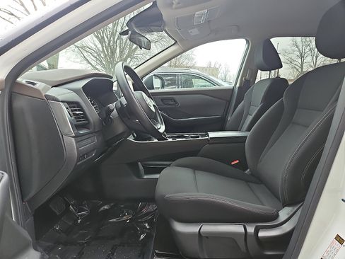 Certified 2023 Nissan Rogue S image 13