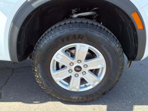Certified 2025 Ford Ranger XL w/ Trailer Tow Package AWD/4WD image 9