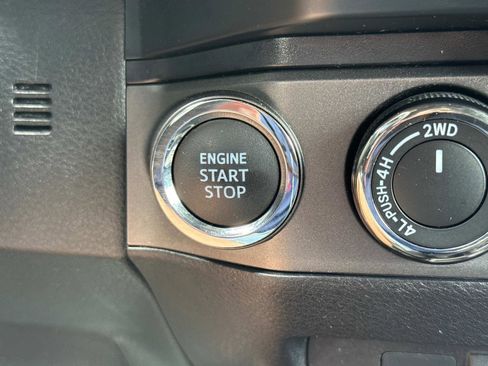 Used 2022 Toyota Tacoma TRD Off-Road image 14