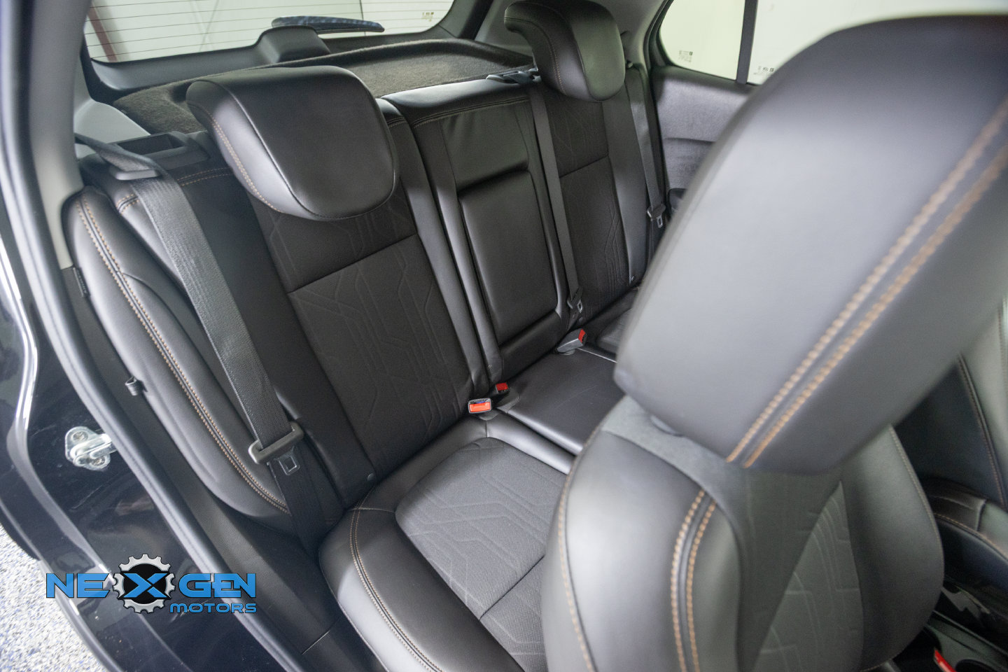Used 2022 Chevrolet Trax LT w/ Midnight Edition AWD/4WD image 36