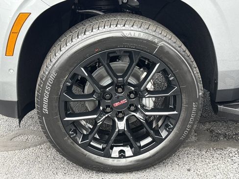 New 2026 GMC Yukon Elevation image 10