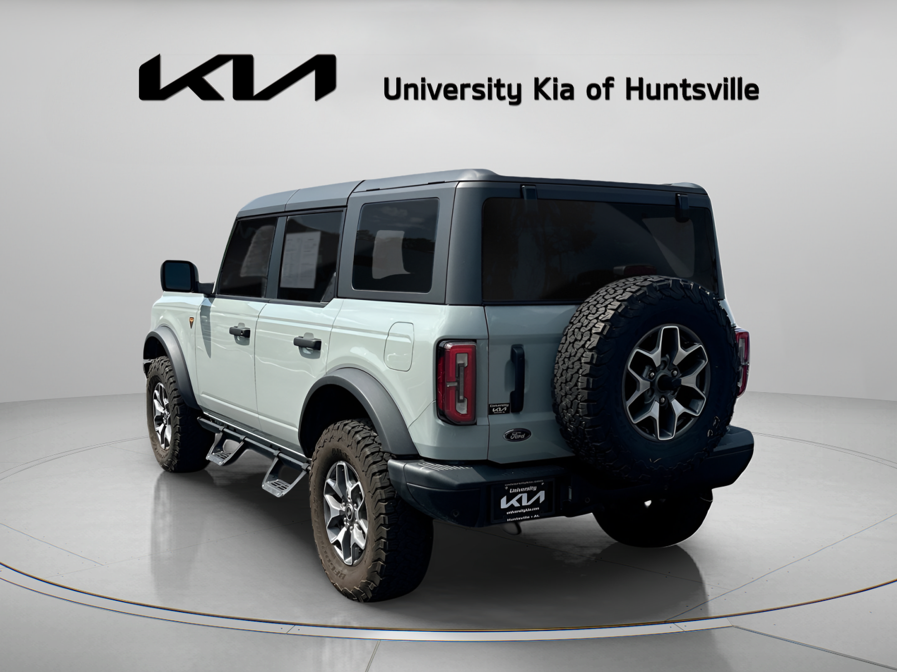Used 2024 Ford Bronco Badlands AWD/4WD image 6