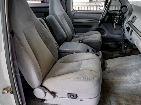 Used 1996 Ford Bronco XLT AWD/4WD image 31