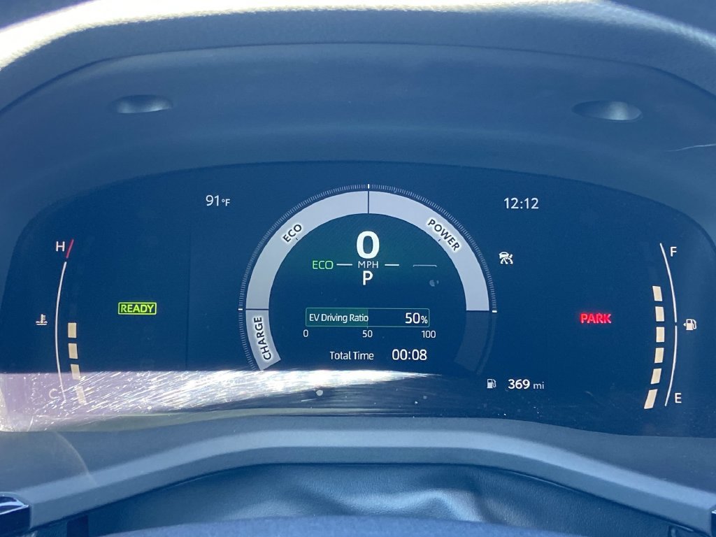 Used 2025 Toyota Camry LE FWD image 7