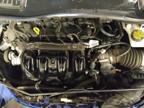 Used 2017 Ford Escape S FWD image 30