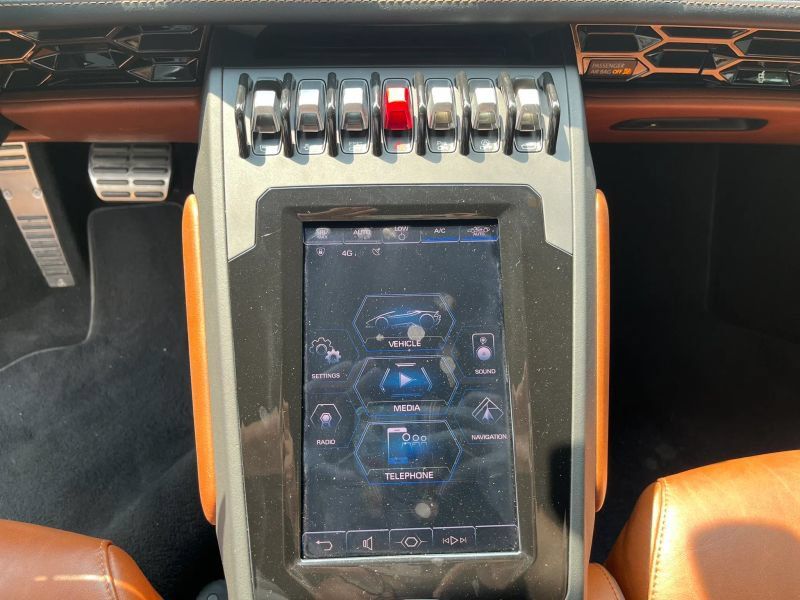 Used 2020 Lamborghini Huracan EVO AWD/4WD image 23