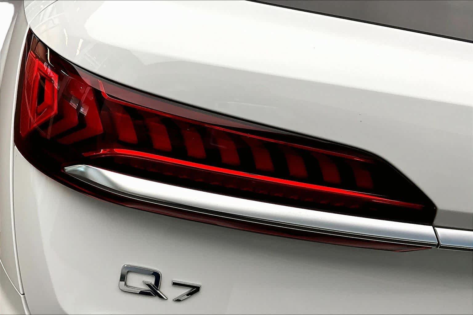 Used 2023 Audi Q7 2.0T Premium AWD/4WD image 27