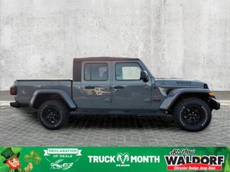 Used 2022 Jeep Gladiator Willys video 2