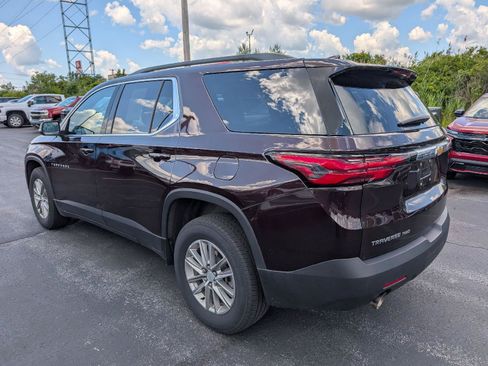 Used 2023 Chevrolet Traverse LT AWD/4WD image 5