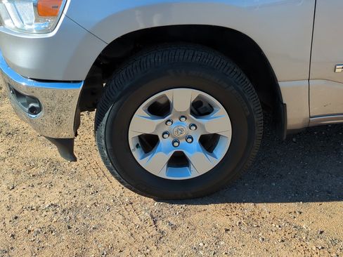 Used 2019 RAM 1500 Big Horn image 10