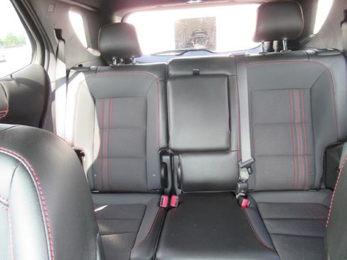 Certified 2024 Chevrolet Equinox RS w/ LPO, Floor Liner Package AWD/4WD image 10