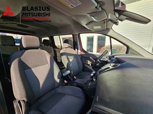 Used 2016 Ford Transit Connect XL image 13