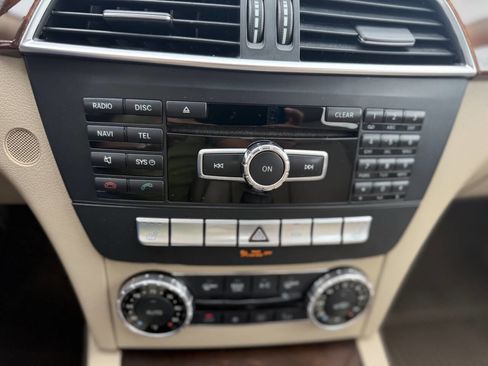 Used 2013 Mercedes-Benz C 300 4MATIC Sedan image 23