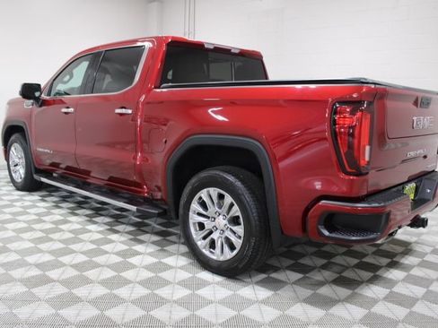 Used 2022 GMC Sierra 1500 Denali w/ Driver Alert Package II AWD/4WD image 10