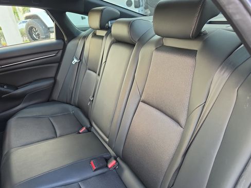 Used 2020 Honda Accord Sport image 12