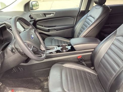 Used 2018 Ford Edge SEL w/ Equipment Group 201A AWD/4WD image 26