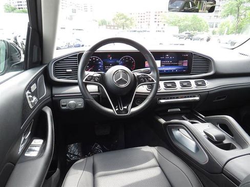 Used 2024 Mercedes-Benz GLE 350 4MATIC image 10