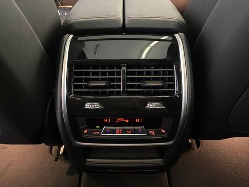 New 2026 BMW X5 M60i w/ Executive Package image 29