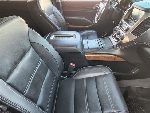 Used 2019 GMC Yukon XL Denali w/ Denali Ultimate Package image 10