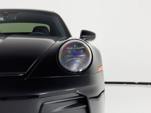 Used 2025 Porsche 911 GT3 RWD image 59