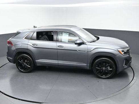 Used 2025 Volkswagen Atlas Cross Sport SEL Premium R-Line AWD/4WD image 42