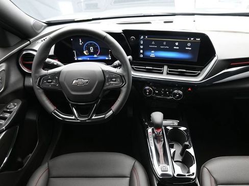 New 2026 Chevrolet Trax RS w/ Driver Confidence Package FWD image 25