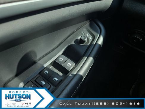 Used 2024 Jeep Grand Cherokee Limited w/ MOPAR Finishing Package AWD/4WD image 11