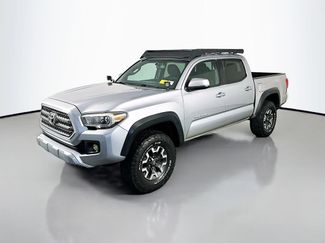 Used 2017 Toyota Tacoma TRD Off-Road w/ Tow Package (A/T) AWD/4WD video 3