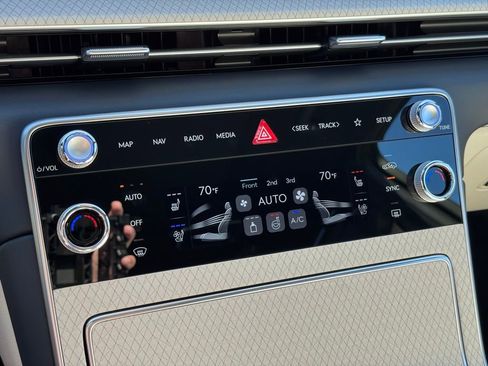 New 2026 Genesis GV80 3.5T Prestige image 39