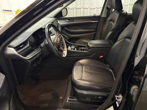 Used 2021 Jeep Grand Cherokee L Limited AWD/4WD image 31