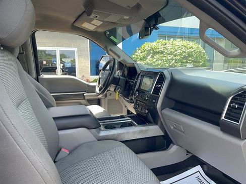 Used 2016 Ford F150 XLT w/ Equipment Group 302A Luxury AWD/4WD image 14