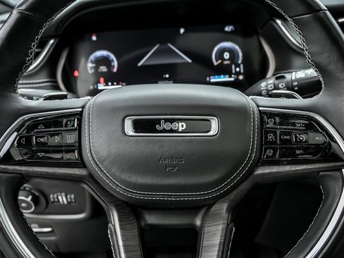 Used 2021 Jeep Grand Cherokee L Overland w/ Luxury Tech Group IV image 21