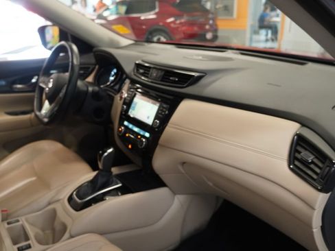 Used 2017 Nissan Rogue SL AWD/4WD image 27