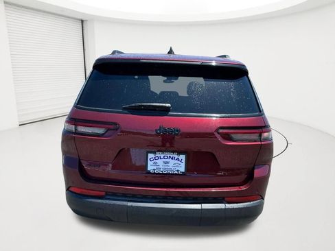Used 2025 Jeep Grand Cherokee L Altitude AWD/4WD image 6