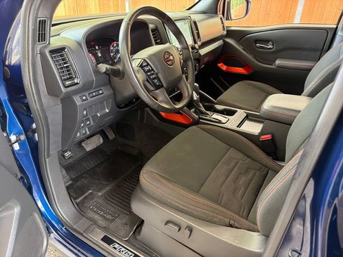 Used 2023 Nissan Frontier PRO-4X w/ Technology Package AWD/4WD image 2