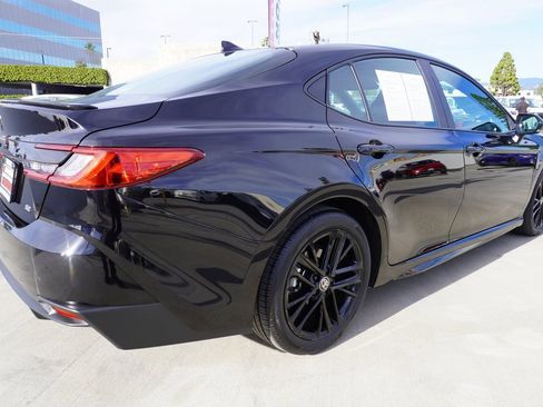 Certified 2025 Toyota Camry SE image 7