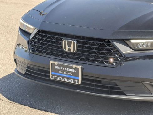 Used 2024 Honda Accord Sport image 9