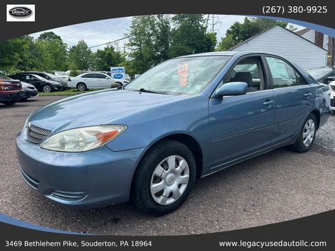 Used 2003 Toyota Camry LE FWD image 2