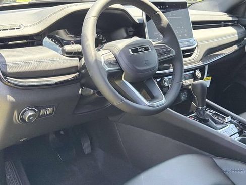 New 2026 Jeep Compass Latitude AWD/4WD image 23